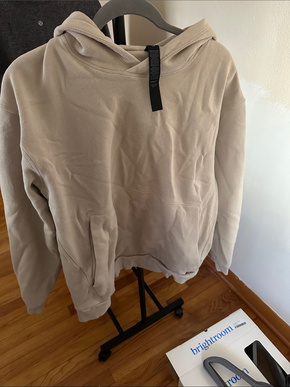 lululemon athletica Men's Hooded Pullover - Light Beige